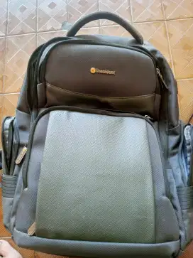 Tas Ransel President
