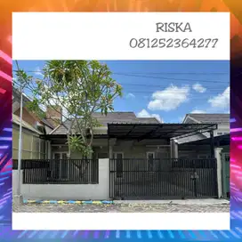 Rumah Full Perabot Modern Minimalis Siap Huni. Di Tengah Kota Jember