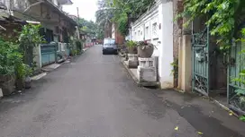 RUMAH  DIJUAL  DI JL. KEMANG I - NYAMAN, ASRI, TENANG & BEBAS BANJIR