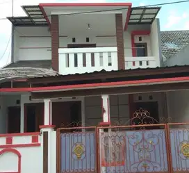 Dijual Rumah 2 Lantai, Permata Legenda, Keamanan 24 jam, Dukuh Zambrud