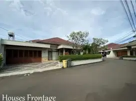 DIJUAL RUMAH MEWAH SIAP HUNI DI GANDARIA JAK SEL