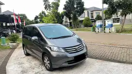 (Low Km)(CASH)HONDA FREED 1.5 E A/T PSD Tahun 2011 Antik Istimewa