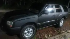 MPV murah surat lengkap minus pemakaian