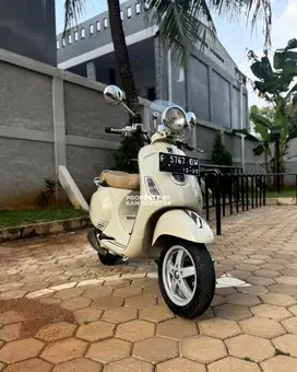 VESPA LXV 150 3V 2015 TERMURAH