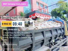 Buang puing bangunan dan angkut sampah