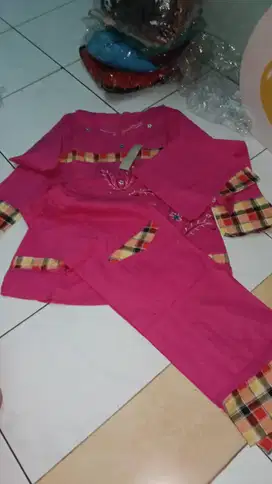 Busana Muslim anak