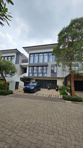 Jual Turun harga 4 M NAVAPARK LAKEWOOD