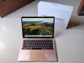 MacBook Air 2019 core i5 ram8gb ssd256gb fullset mulus