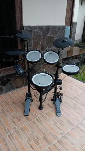 Drum Roland TD1KPX2