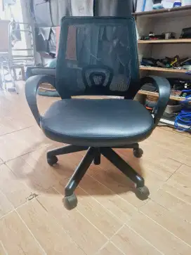 Preloved Kursi Kantor