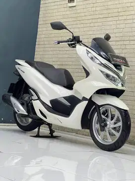 Perfect Condition!!Honda PCX 150cc ABS 2018 N Asli White Mulus-Mustika