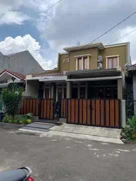RUMAH MEWAH MURAH STRATEGIS DI VILLA PAMULANG TANGSEL