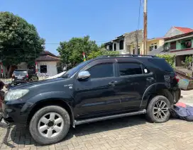 Fortuner 2.7 G Lux AT 2010