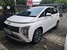 Like New TDP 11JT Hyundai Stargazer 1.5 Prime Bensin-AT 2022 Putih