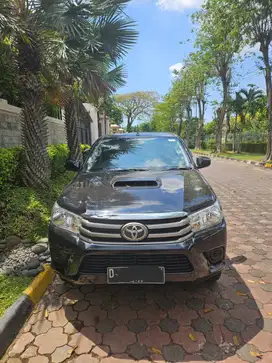 TOYOTA HILUX 2.5 (2015)