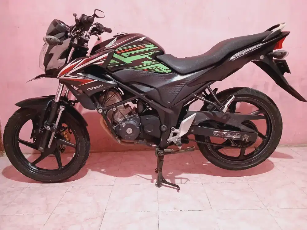 CB150R Streetfire - 6 Speed