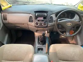 Innova 05 Tgn 1 dari baru E up G