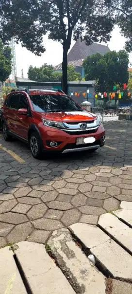 Dijual cepat Honda BR-V Matic 2016 (pemakaian 2017)