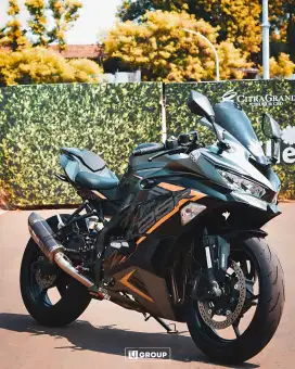 FOR SALE!! KAWASAKI ZX25R ABS QS MATTE GRAY 2022