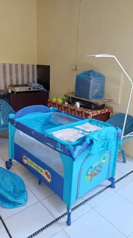 Box bayi / tempat tidur bayi