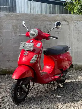 Vespa LX 125 2020 iget merah