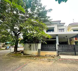 JUAL RUMAH KONDISI BAGUS 2 LT DI CENTRAL PARK A.YANI SBY (Tjin2Area)