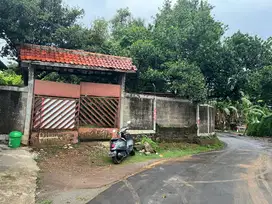 DIJUAL TANAH KOSONG, HOEK