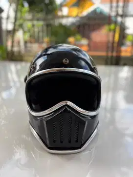 Helm Cakil Retro Full Face Hitam