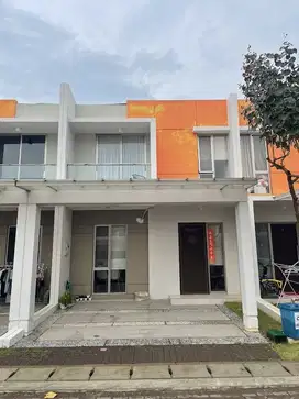 Vco - Dijual Rumah SpringVille PIK2 uk 6X10 Semi Furnish