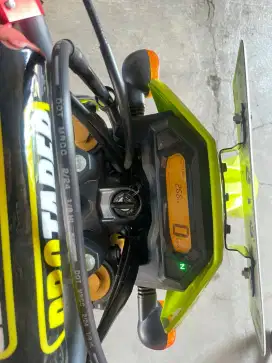 Klx SM 2024 Antik kilometer 200 Perak