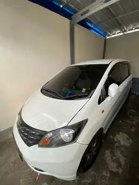 Honda freed psd 2009