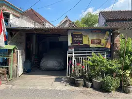 RUMAH DI KELURAHAN NGEMBUNG, CERME GRESIK