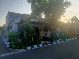 ‼️Luas 156 m²‼️ Rumah hitung tanah di Masangan Kulon dekat Taman Wage