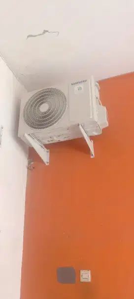 Bongkar pasang AC split