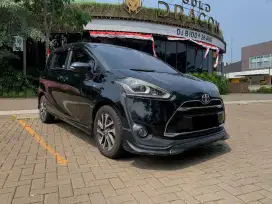 LOW KM TERMURAH!! TOYOTA SIENTA 1.5 Q AT MATIC 2017 HITAM KM 58RB