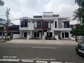 Di Jual Rumah Modern 2 lantai Di Cempaka putih barat v Jakarta pusat
