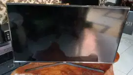 TV LED Samsung 43 NYALA layar dlm bermasalah spt info gambar