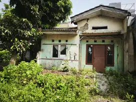 Rumah apa adanya Villa Tekno 7 menit ke stasiun serpong
