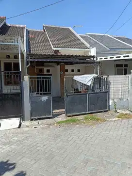 RUMAH DI KELURAHAN MEDOKAN AYU, RUNGKUT SURABAYA