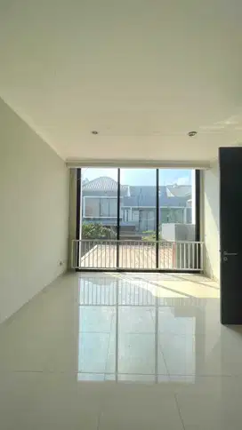 Dijual rumah Kebayoran Symphony 2 lantai area bintaro tangerang selata
