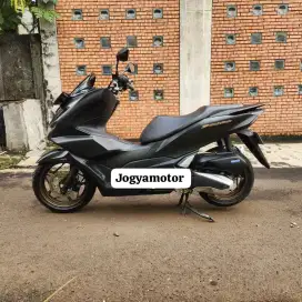 Honda PCX 1pl60 cc aba tahun 2023 cash // credit