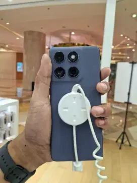 READYY NEW MOTOROLA 60 EDGE FUSION
