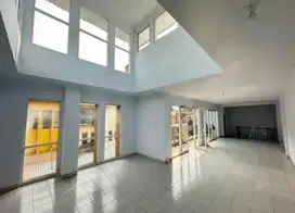 `Ruko Hoek CBD Ciledug, bikin cuan Meleduk!`