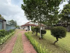 Villa di Cisarua Murah Strategis Sangat Dekat ke Jalan Raya