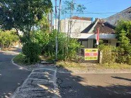 Rumah Dijual : Jl. Halmahera II, Semarang
