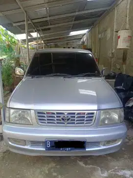 Toyota Kijang Kapsul 2.0 A/T thn 2000 Bensin