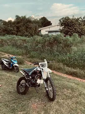 CRF 2023 WHITE SERIES