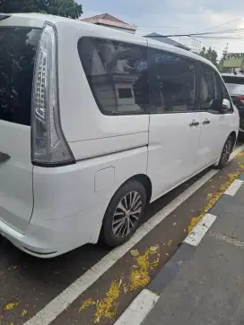 jual nissan serena x tahun 2016 km 93rban