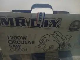 Mesin potong kayu circular saw
