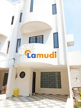 Rumah 2½ Lantai + Rooftop Eksklusif Selangkah ke Tol Becakayu